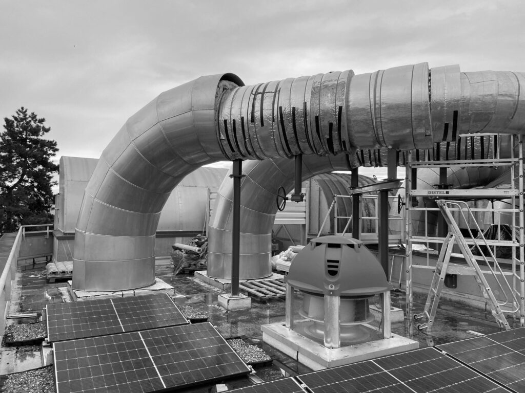 Photo de chantier WAHL ISOLATION - isolation d'une conduite en extérieur avec laine de roche + tôle en alu